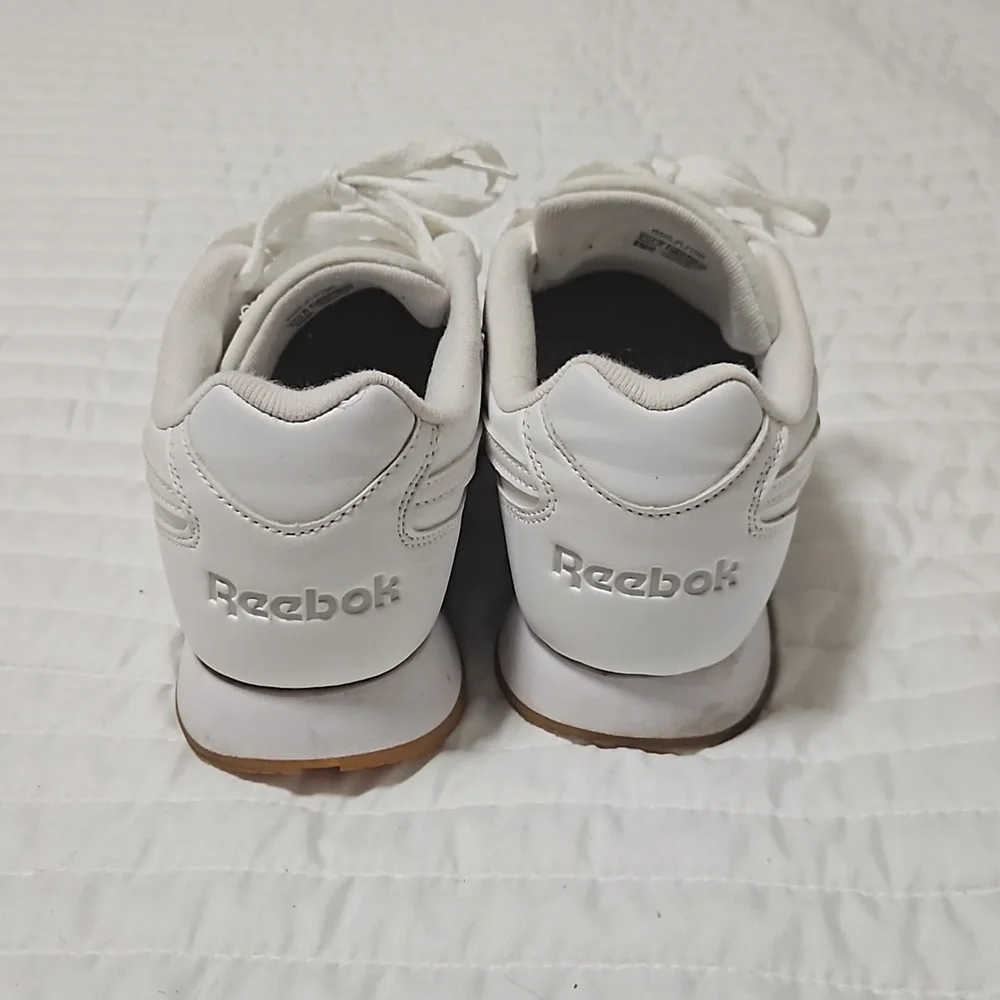 Pre-owned womens classic Reebok. - Picture 2 of 4
